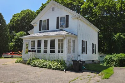 261 Stone Street 1