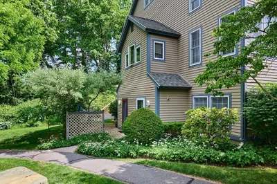 57 Amity Pl #57