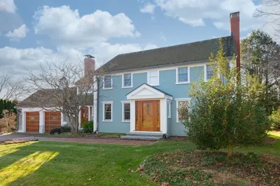 5 Eastgate Lane