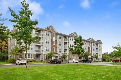 10 Abigail Way #2008 1