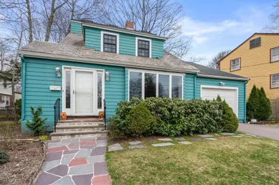 84 Eastbourne Rd 1