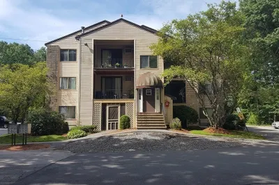 49 Parker Ave #9 1