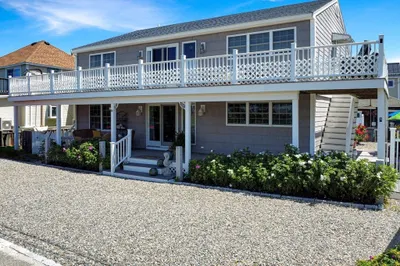 2 Shore St 1