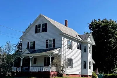 663 Leyden Rd 1