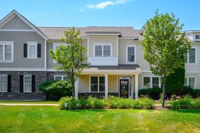 180 Hms Halsted Drive #180 1