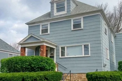 10 Oak St #2