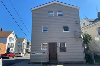 186 Rodman St 1