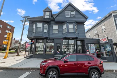 94 Main Street 1