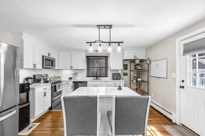 15 Woodlawn Ave 1