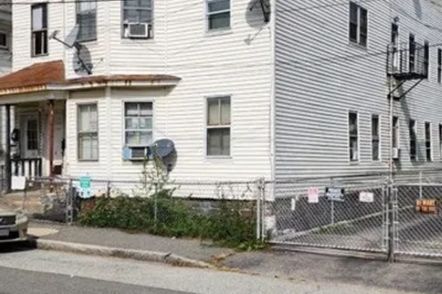 16-18 Walnut St 1