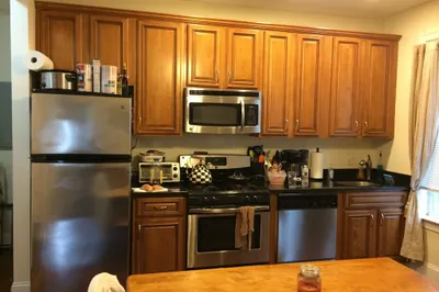 178 Hillside Street #1 1