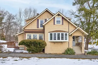30 Woodrow Ave 1