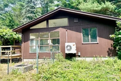 32 Wesson St 1