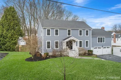 26 Debbie Ln 1