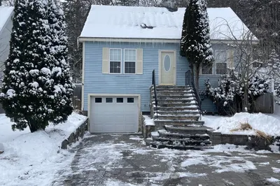 17 Azalea Ln