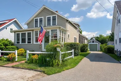 52 Wachusett Rd