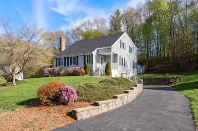 29 Carriage House Path