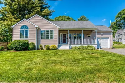 223 Fairbanks Rd