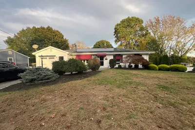 58 Almy Rd 1