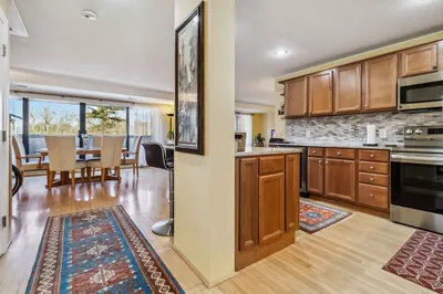 96 Old Colony Ave #450 1