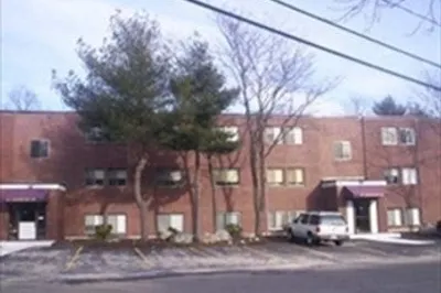 97 Colonel Bell Dr #4