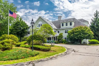 140 Lincoln Road #218 1