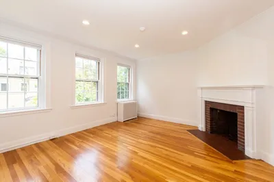41 Bowdoin St #27