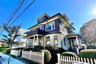 155 Myrtle St #2