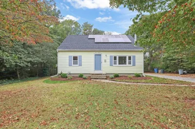 100 Homestead Ln