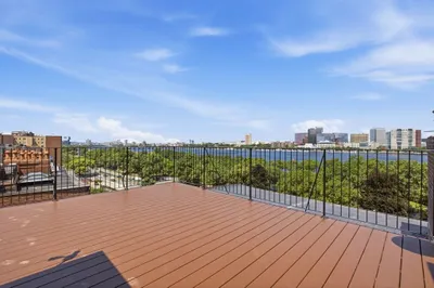 190 Beacon St #7