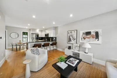 4-6 Everett Place #2