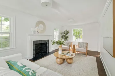 77 Willard Street 1
