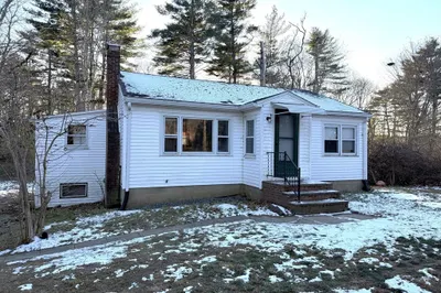 414 Central St #1 1