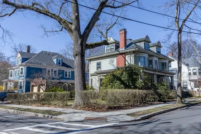28 Manchester Road #2