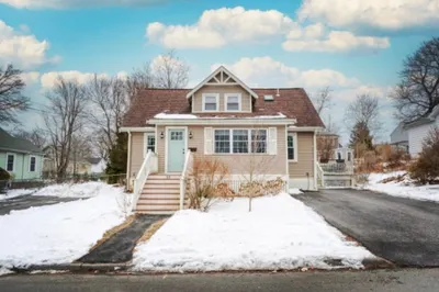 59 Newton Ave 1