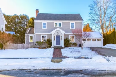 52 Whittier Rd