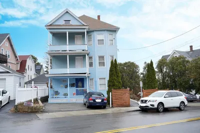 109 Ferry St 1