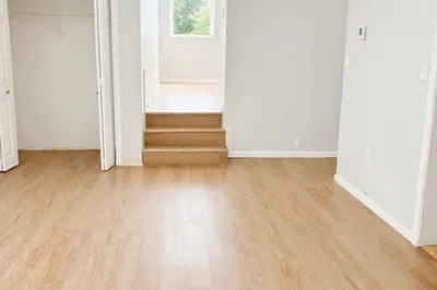 145 Broad St #18