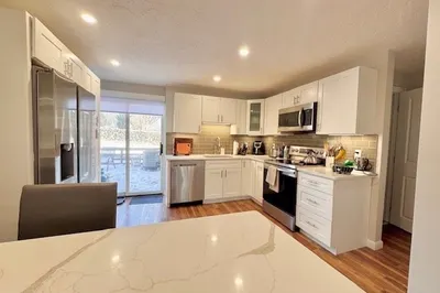 301 Grove #301