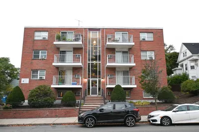 244 Salem St #7