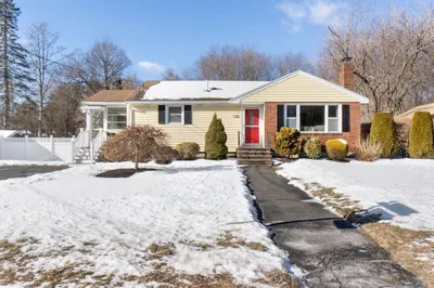 122 Locust St
