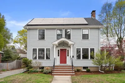16 Preble Gardens Road 1