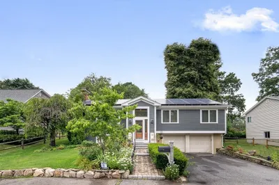 156 Woodbine Cir