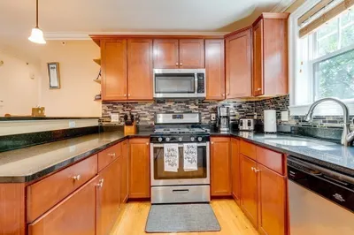 6 Forest St #2 1
