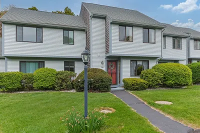146 Crescent Ln #146