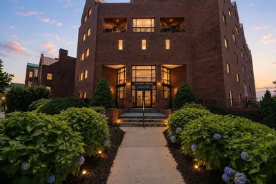 44 Elm St #102 1