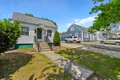 127 Gladstone Street