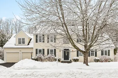 59 Lexington Drive 1