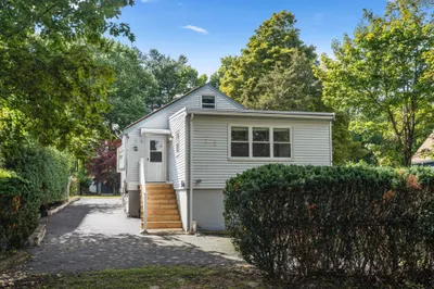 111 Williams Ave 1
