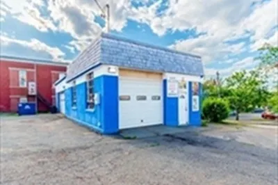 394 Hope St 1